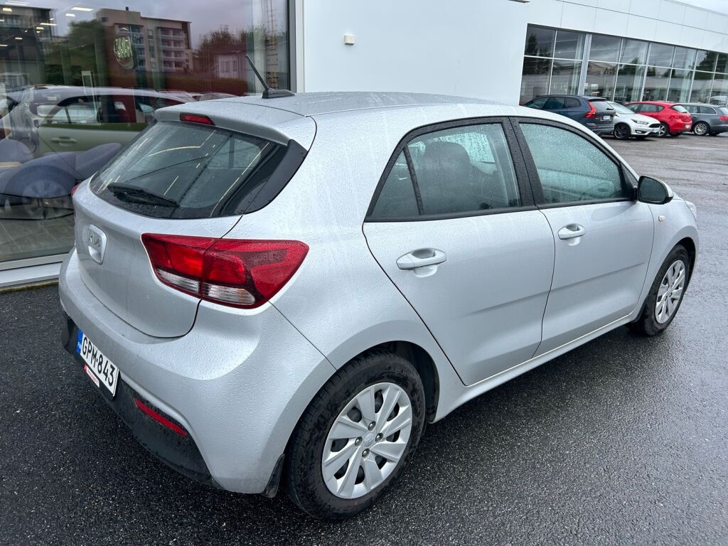Kia Rio 2024 Hopea