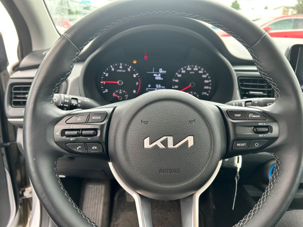 Kia Rio 2024 Hopea