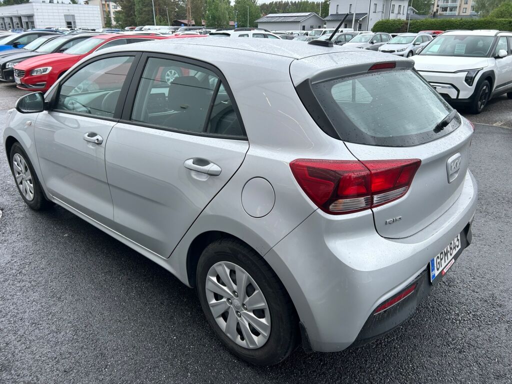 Kia Rio 2024 Hopea