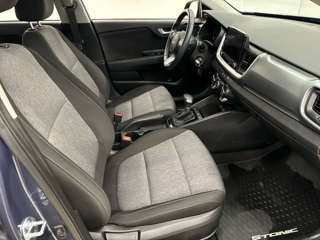 Kia Stonic 2023 Sininen