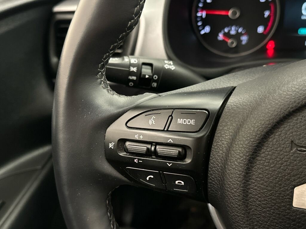 Kia Stonic 2023 Sininen