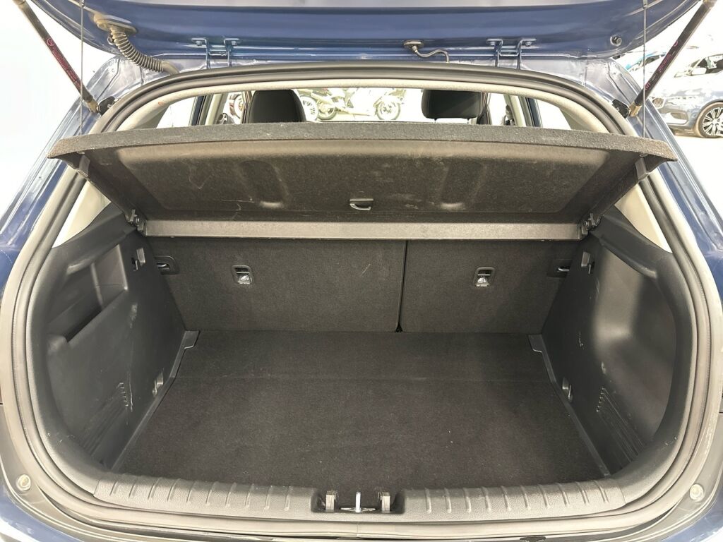 Kia Stonic 2023 Sininen