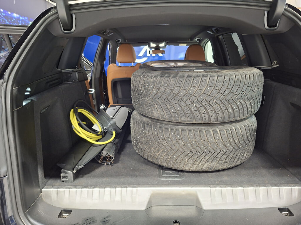 BMW X3 2023 Musta