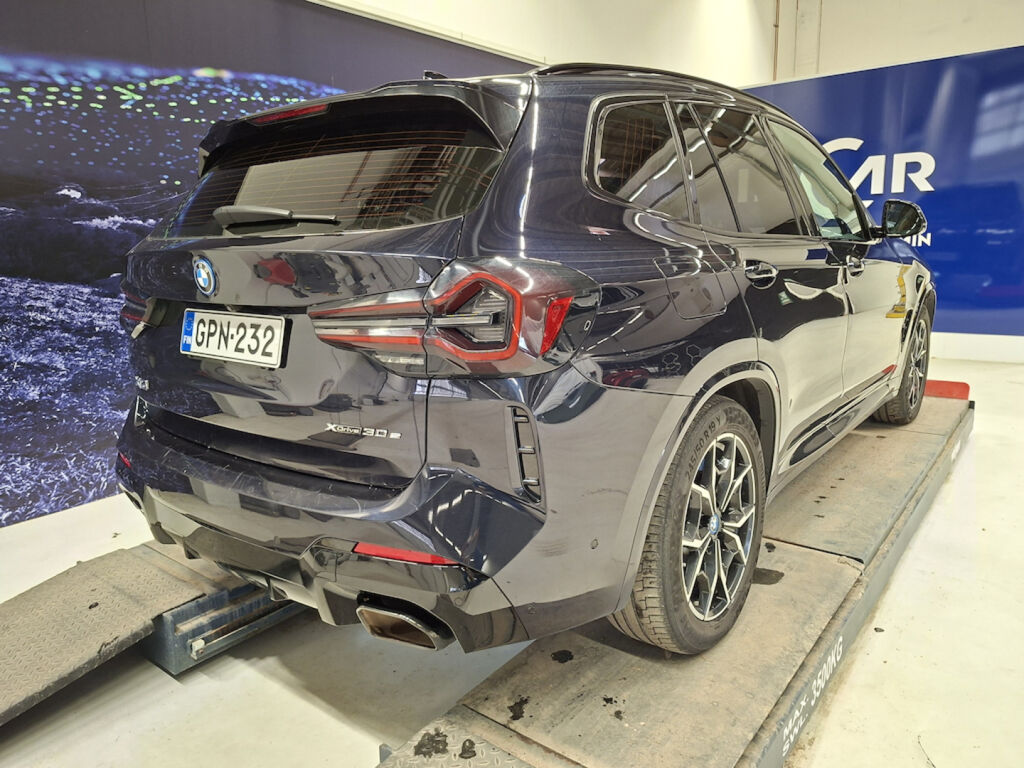 BMW X3 2023 Musta