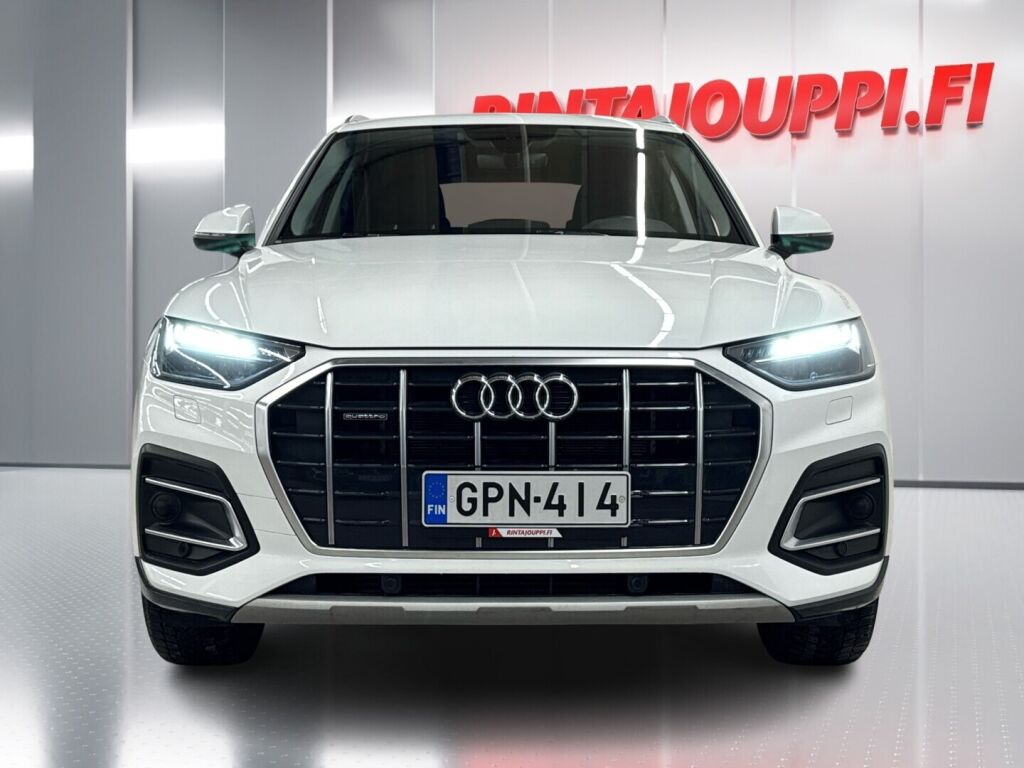 Audi Q5 2023 Valkoinen