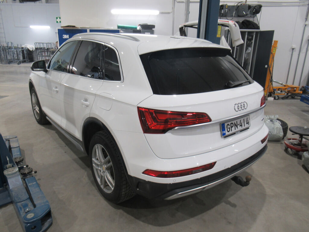 Audi Q5 2023 Valkoinen