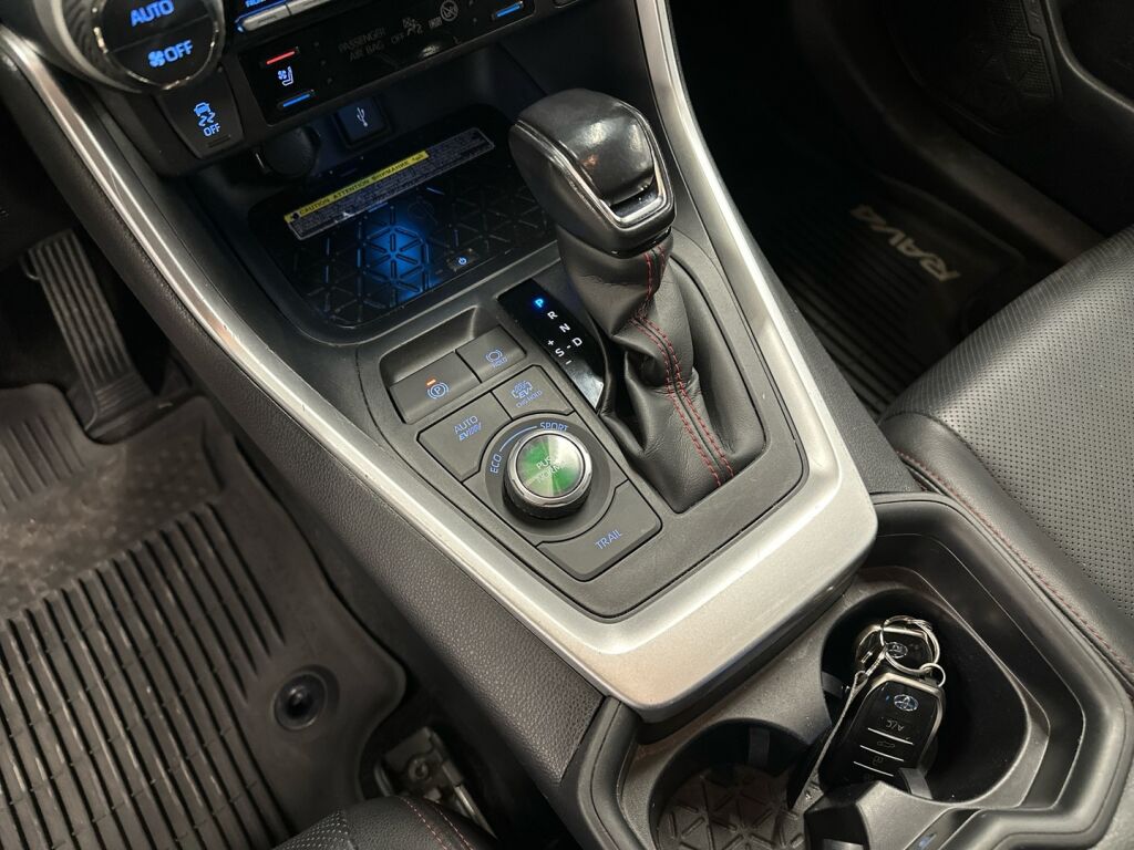 Toyota RAV4 Plug-in 2021 Harmaa