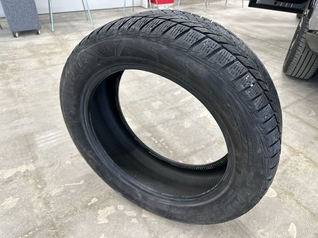 Toyota RAV4 Plug-in 2021 Harmaa