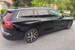 Volvo V60 2020 Musta