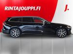 Volvo V60 2020 Musta