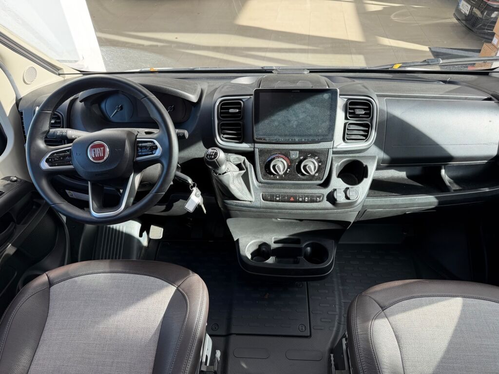 Adria MATRIX AXESS 670 SL 2023 Valkoinen
