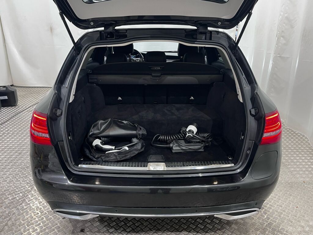 Mercedes-Benz C 2020 Harmaa