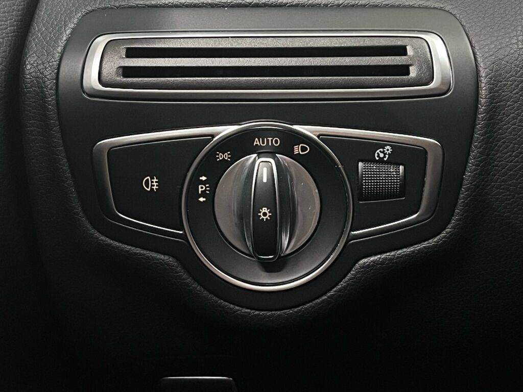 Mercedes-Benz C 2020 Harmaa