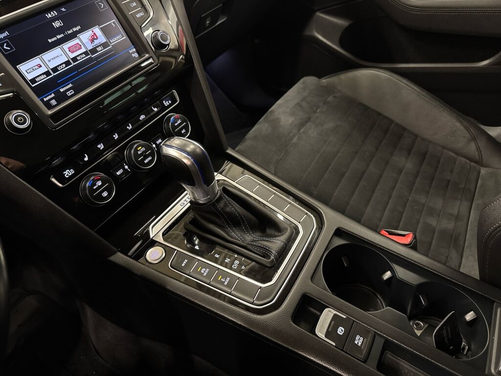 Volkswagen Passat 2016 Valkoinen