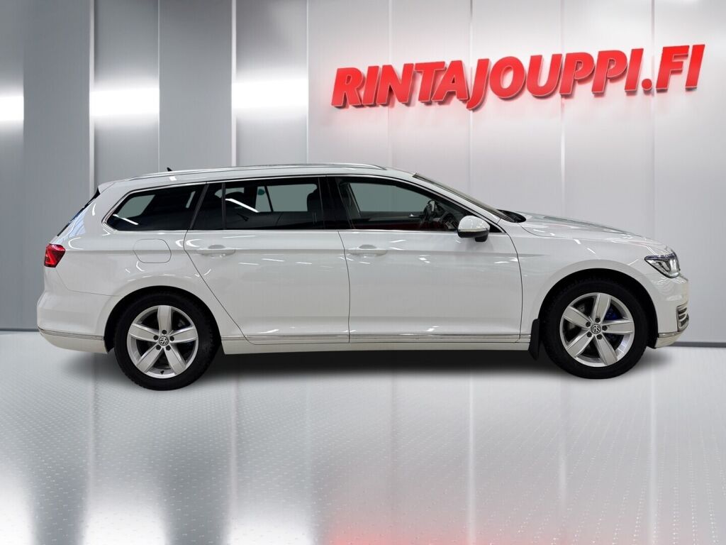 Volkswagen Passat 2016 Valkoinen