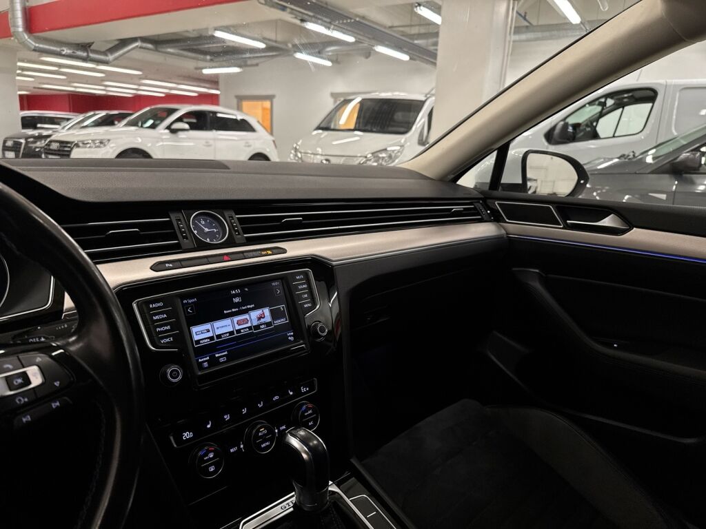 Volkswagen Passat 2016 Valkoinen