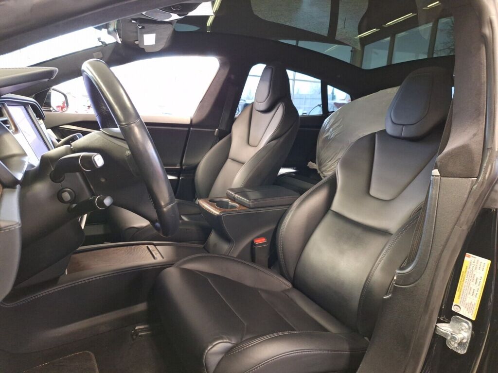 Tesla Model S 2018 Musta