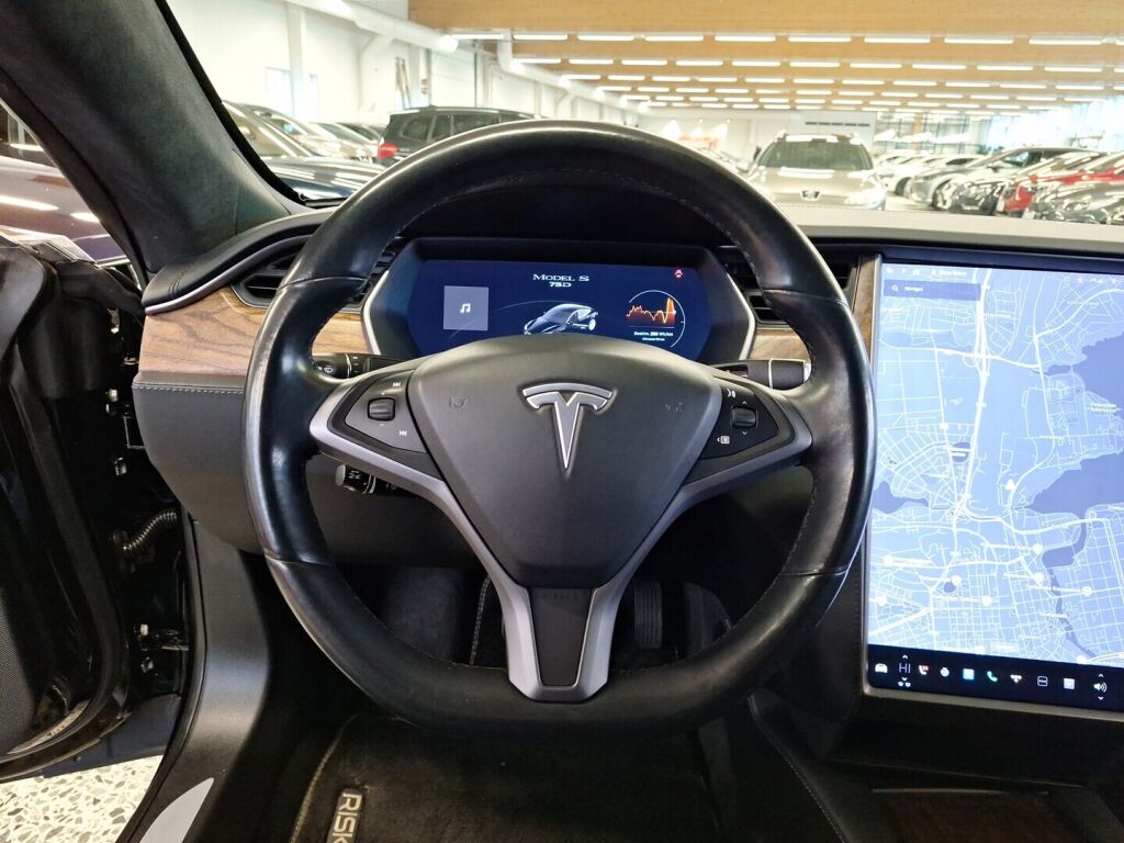 Tesla Model S 2018 Musta