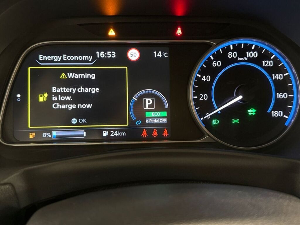 Nissan Leaf 2021 Valkoinen