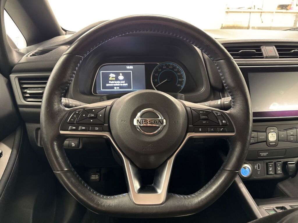 Nissan Leaf 2021 Valkoinen