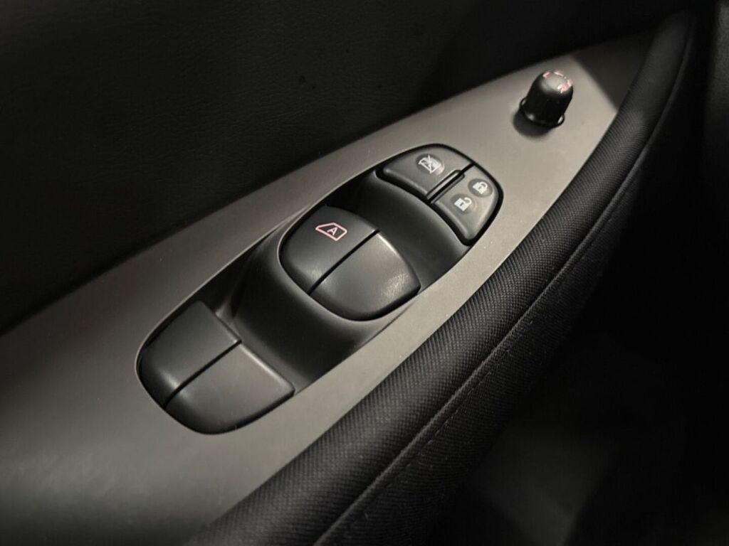 Nissan Leaf 2021 Valkoinen
