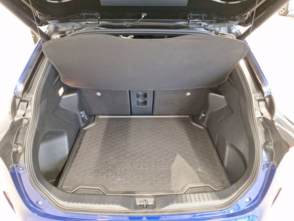 Toyota Yaris Cross 2023 Sininen