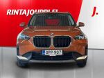 BMW X1 2023 Oranssi