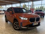 BMW X1 2023 Oranssi