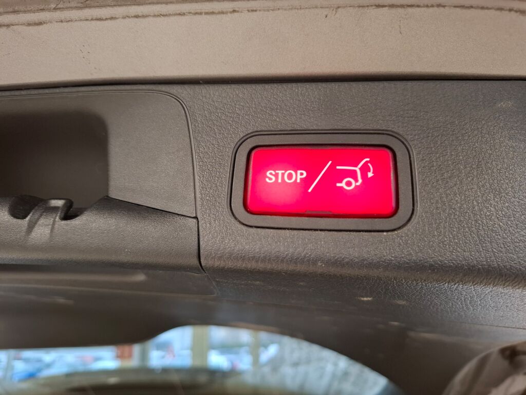 Mercedes-Benz EQB 2022 Harmaa