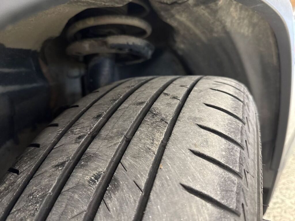 Mercedes-Benz EQB 2022 Harmaa