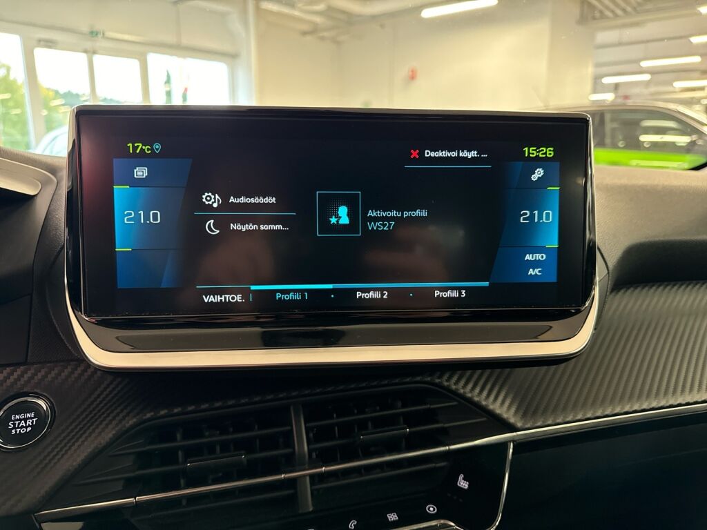 Peugeot e-208 2021 Musta