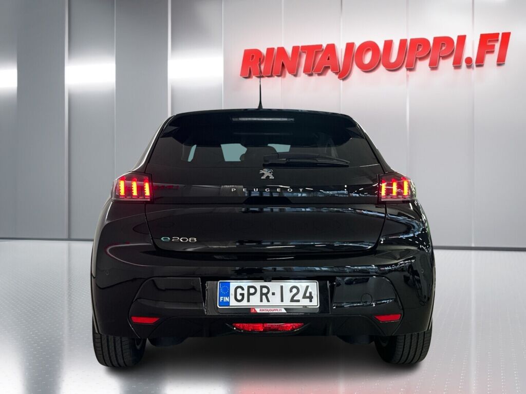 Peugeot e-208 2021 Musta