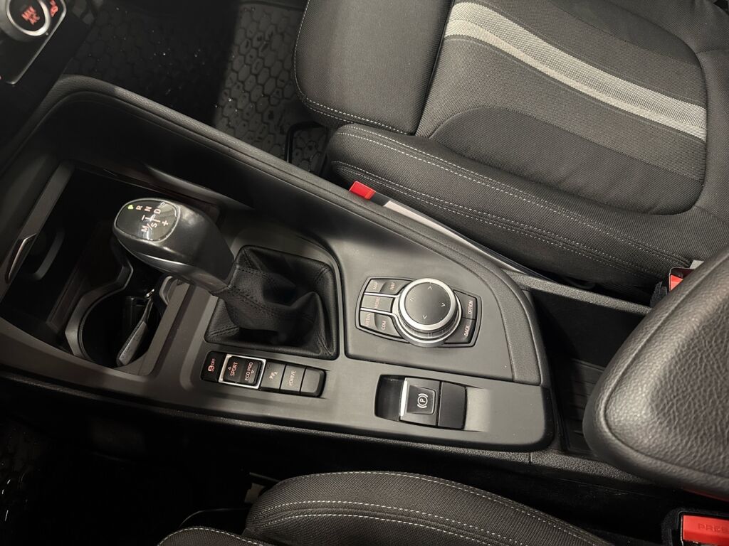 BMW X1 2021 Valkoinen