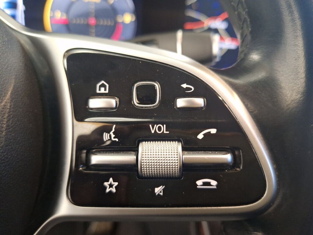 Mercedes-Benz E 2020 Musta