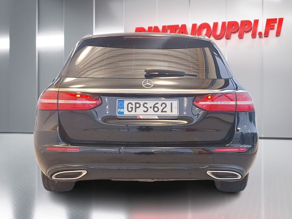 Mercedes-Benz E 2020 Musta