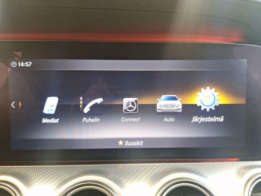 Mercedes-Benz E 2020 Musta