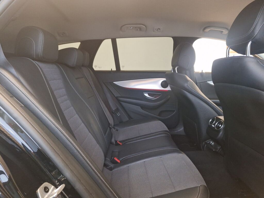 Mercedes-Benz E 2020 Musta