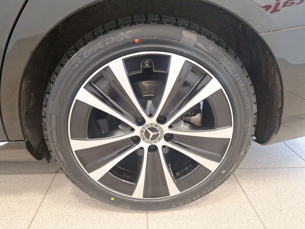 Mercedes-Benz E 2020 Musta