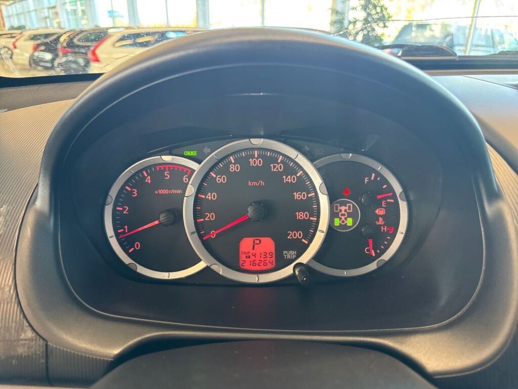 Mitsubishi L200 2012 Sininen