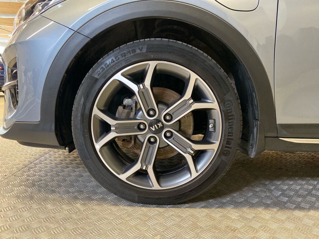 Kia XCeed 2020 Harmaa