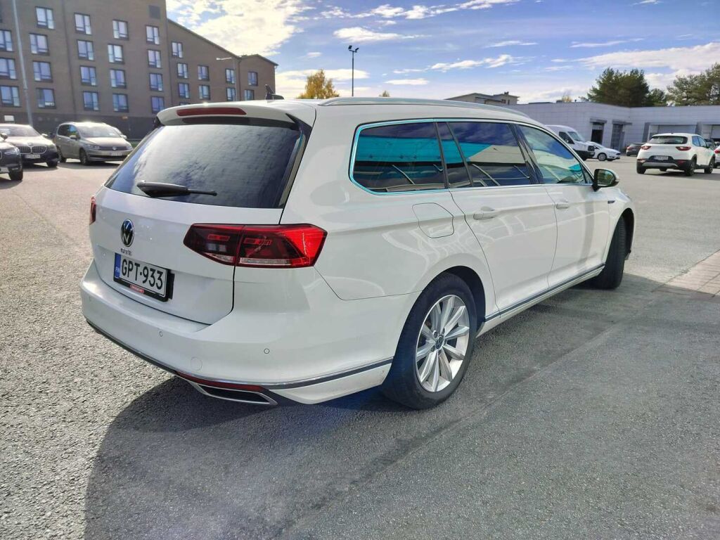 Volkswagen Passat 2020 Valkoinen