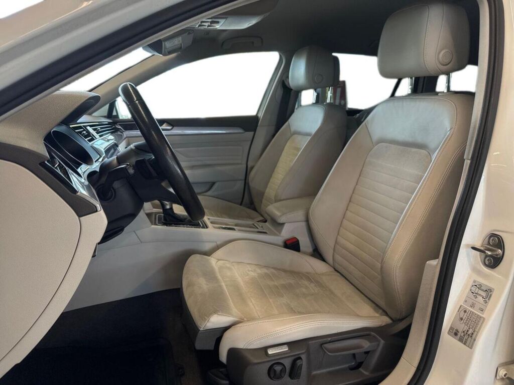 Volkswagen Passat 2020 Valkoinen