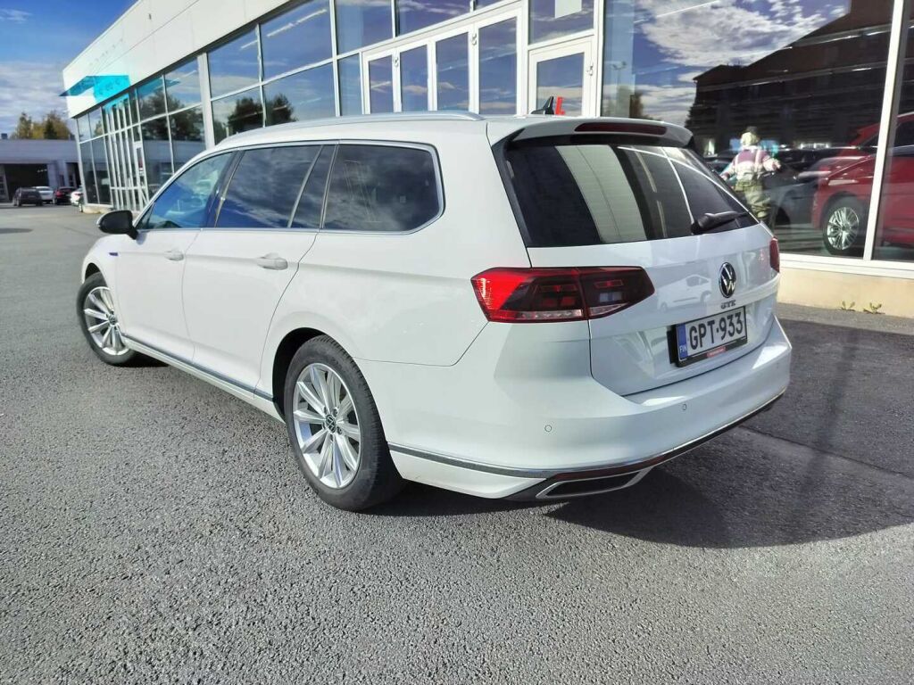 Volkswagen Passat 2020 Valkoinen