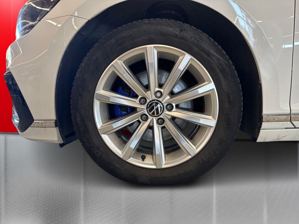 Volkswagen Passat 2020 Valkoinen