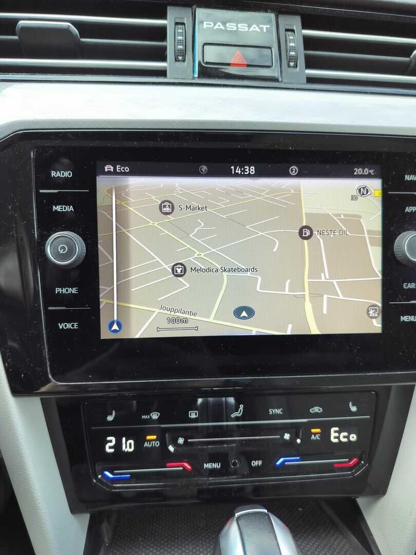 Volkswagen Passat 2020 Valkoinen
