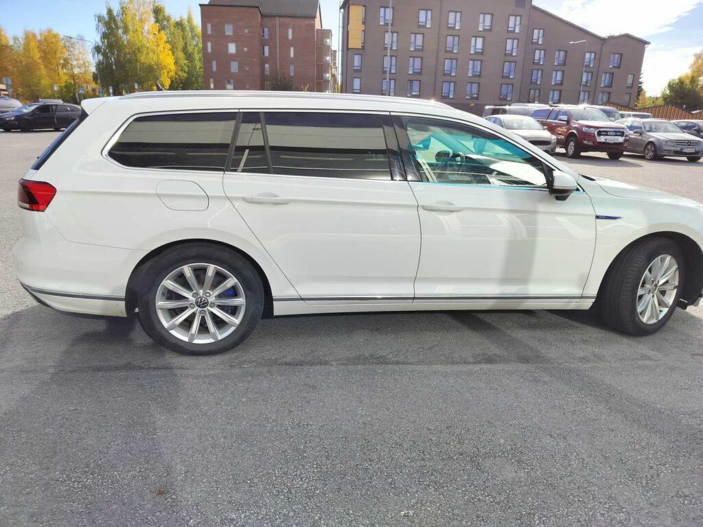 Volkswagen Passat 2020 Valkoinen