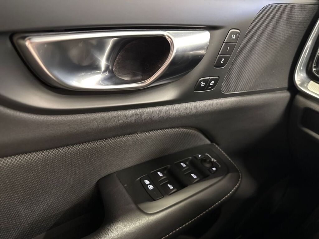 Volvo V60 2024 Ruskea (beige)