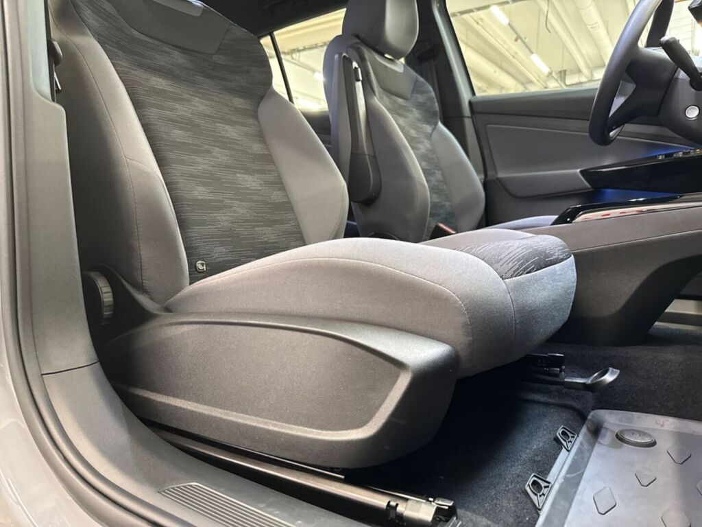 Volkswagen ID.4 2023 Harmaa