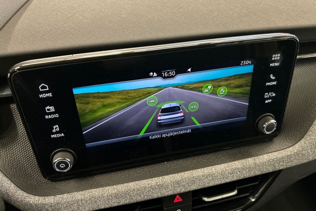 Skoda Kamiq 2024 Musta