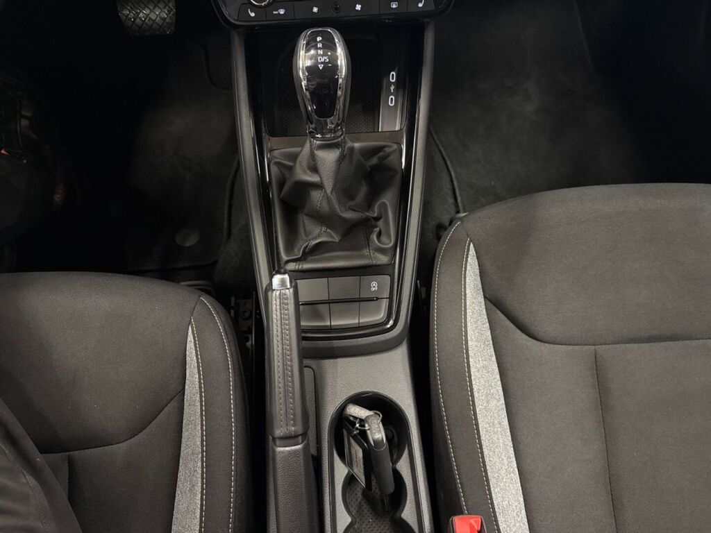Skoda Kamiq 2024 Harmaa